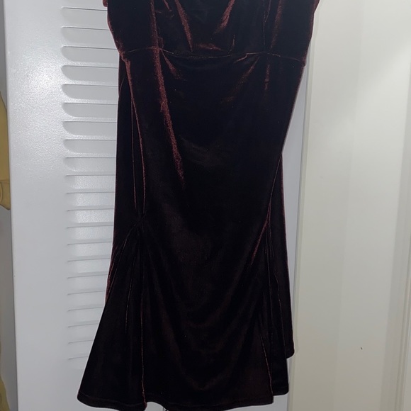 Vintage Victoria’s Secret Burgundy Velvet  Mini Dress - Picture 5 of 5